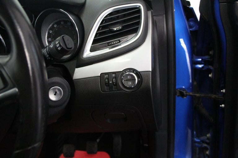 VAUXHALL MOKKA 1.6 CDTi Exclusiv 2WD Euro 6 (s/s) 5dr 2015