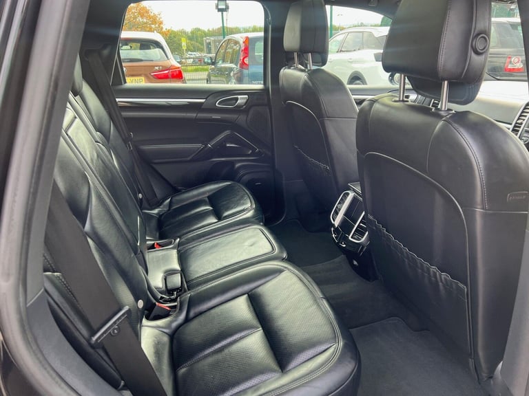 2016 Porsche Cayenne S E-Hybrid 5dr Tiptronic S ESTATE PETROL/ELECTRIC Automatic