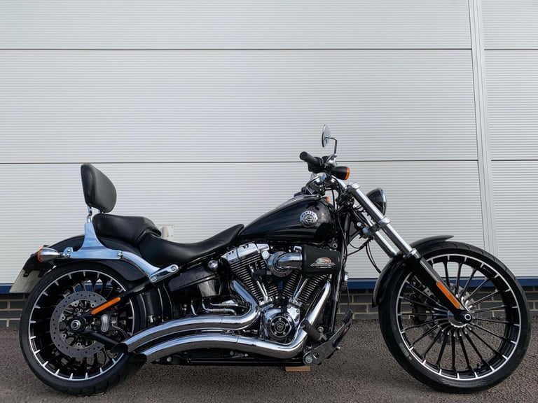 Harley-Davidson FXSB BREAKOUT 1690 - ONE OWNER - MASSIVE SPEC