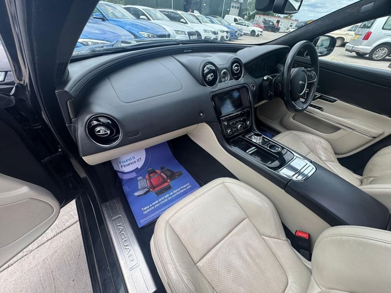 2014 Jaguar XJ 3.0d V6 Portfolio Auto Euro 5 (s/s) 4dr SALOON Diesel Automatic