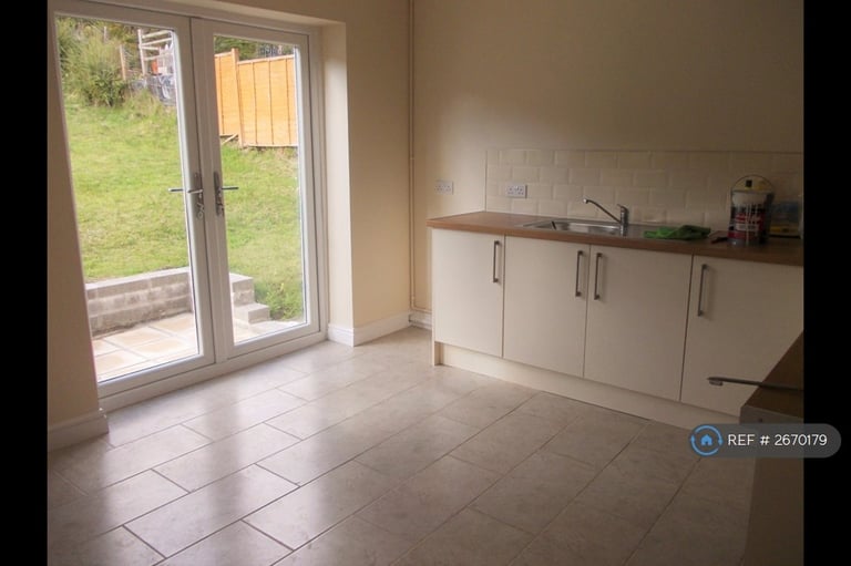 3 bedroom house in Blaenrhondda Road, Blaenrhondda, Treherbert, CF42 (3 bed) (#2670179)