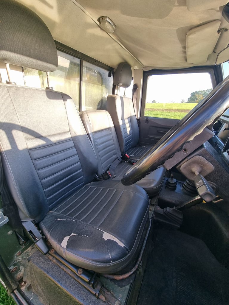 1988 Land Rover 110 High Cap Pickup (USA Exportable)