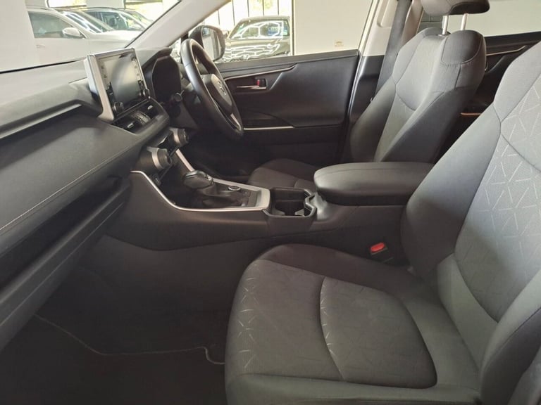 2022 Toyota RAV4 2.5 VVT-h GPF Design SUV 5dr Petrol Hybrid CVT 4WD Euro 6 (s/s) (222 ps) ESTATE ...