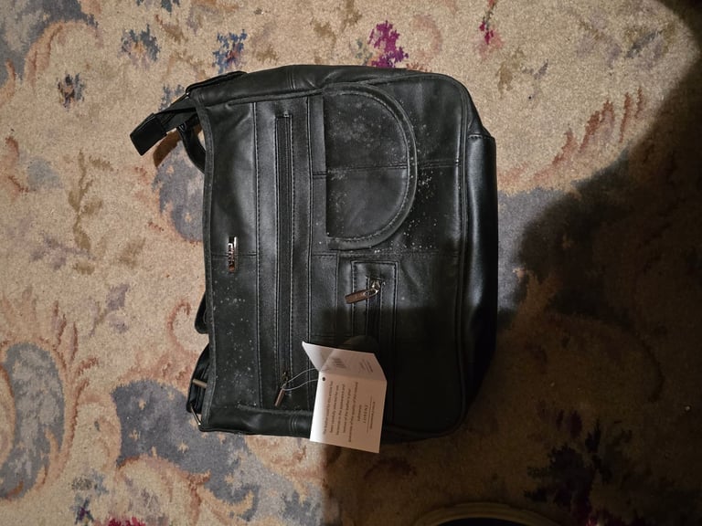 black leather handbag 
