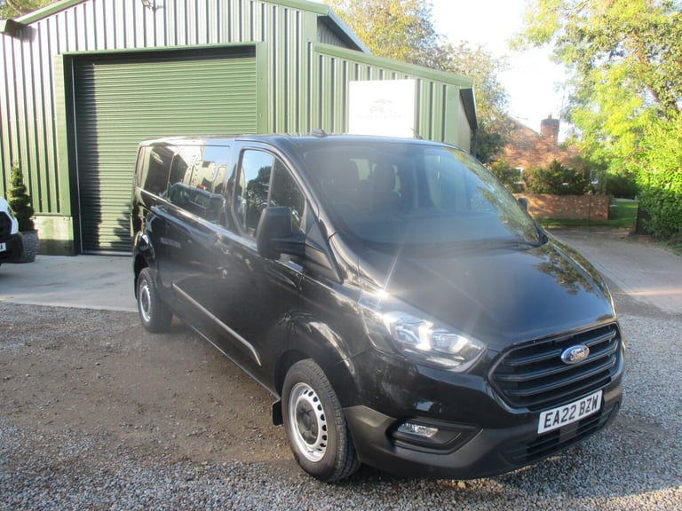 2022 Ford Transit Custom 2.0 EcoBlue 130ps Low Roof D/Cab Crew LWB Leader Van 6 Seats AIR CON PAN...