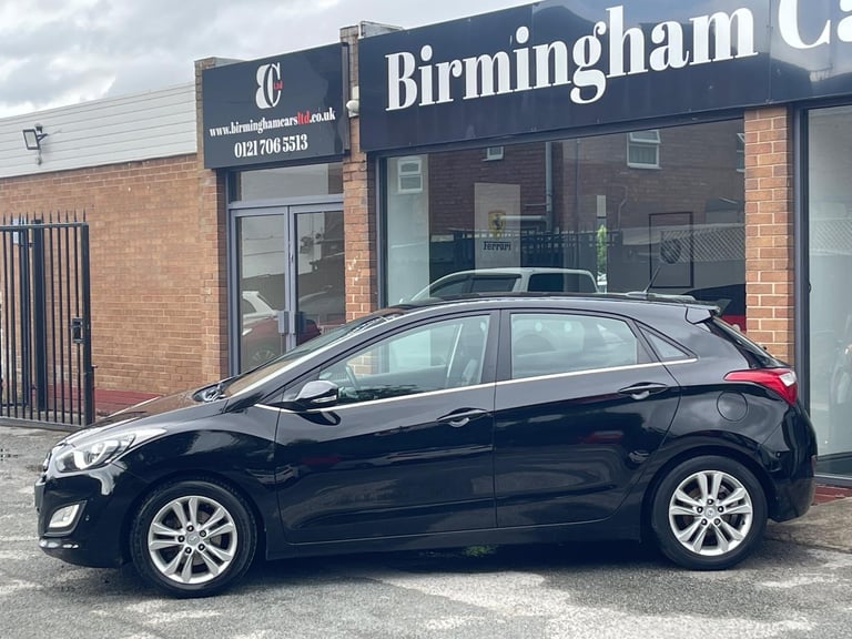 2013 Hyundai i30 1.6 CRDi Blue Drive Style Nav Euro 5 (s/s) 5dr HATCHBACK Diesel Manual