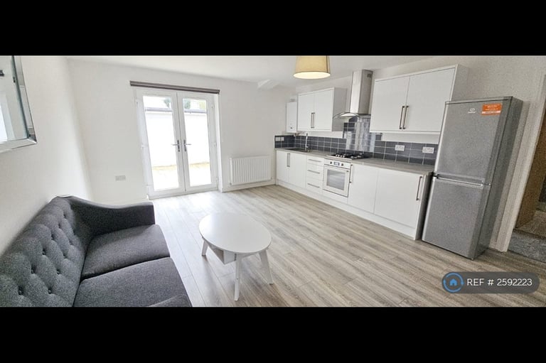 image for 1 bedroom flat in Alexander Beau Court, Cardiff, CF14 (1 bed) (#2592223)