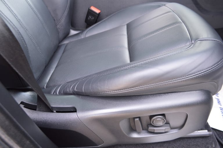 2022 Land Rover Range Rover Sport 3.0 D300 MHEV HSE Dynamic Black SUV 5dr Diesel Auto 4WD Euro 6 ...