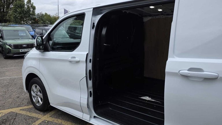 2024 Ford Transit Custom 2.0 EcoBlue 136ps H1 Van Limited Van Diesel Manual