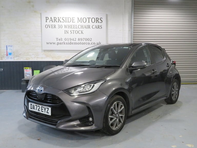 2022 Toyota Yaris 1.5 Hybrid Design 5dr CVT HATCHBACK PETROL/ELECTRIC Manual