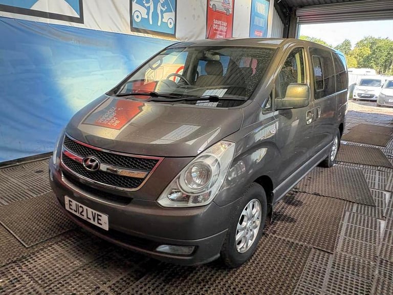 2012 Hyundai i800 2.5 CRDi Style 5dr Auto MPV DIESEL Automatic