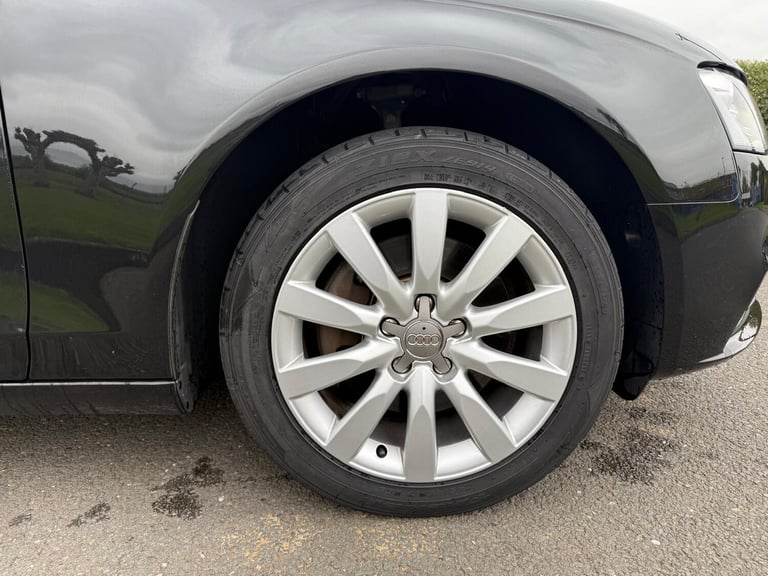 2025 Audi A4 S Line Estate PETROL Manual