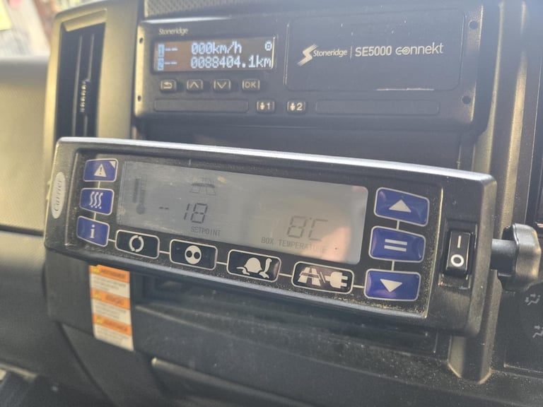 ISUZU FORWARD F135 240 13.5 TON FRIDGE / CURTAINSIDER, EURO 6, CARRIER SUPRA 550