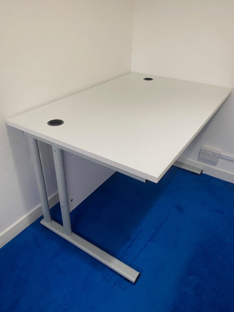 White Office Table Computer Desk