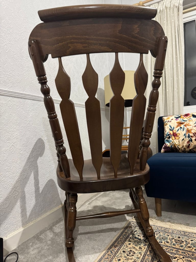 Vintage solid oak Rocking Chair. (rare find)