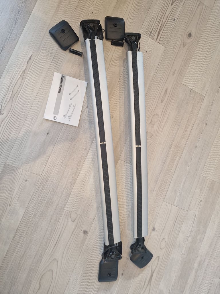 Volvo 'wing profile' roof racks