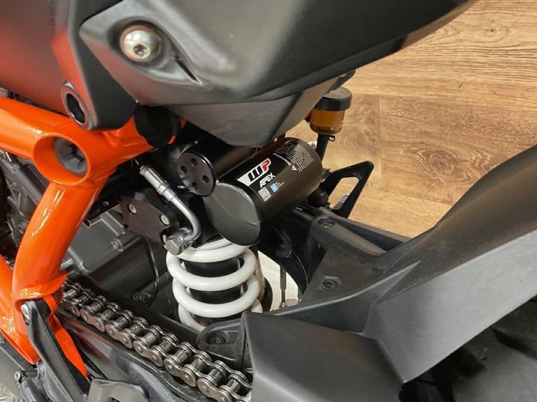 KTM 1290 SUPERDUKE R Evo