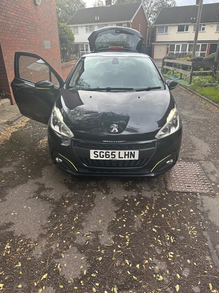 Peugeot, 208, Hatchback, 2015, Manual, 1199 (cc), 3 doors