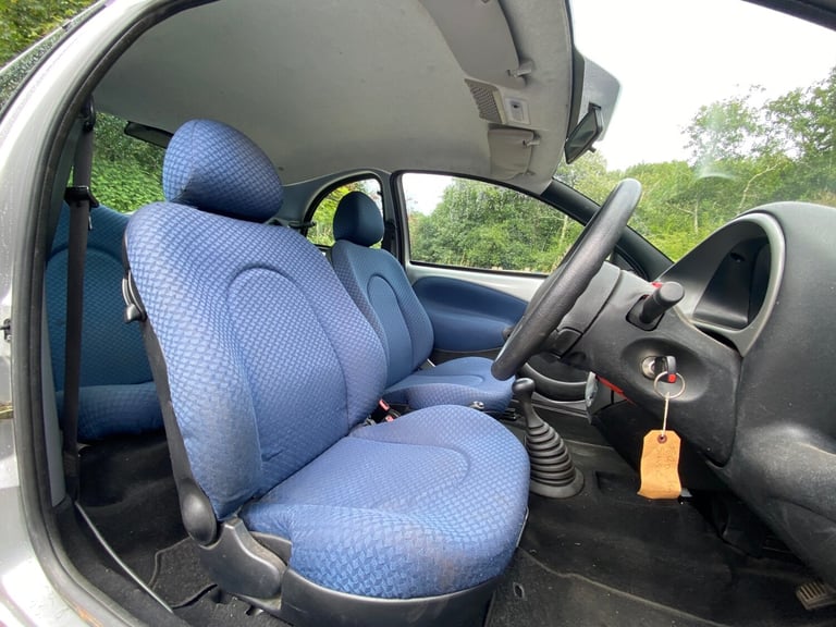 2004 Ford Ka KA only 10,800 miles from new! 1.3i [70] 3dr HATCHBACK Petrol Manual
