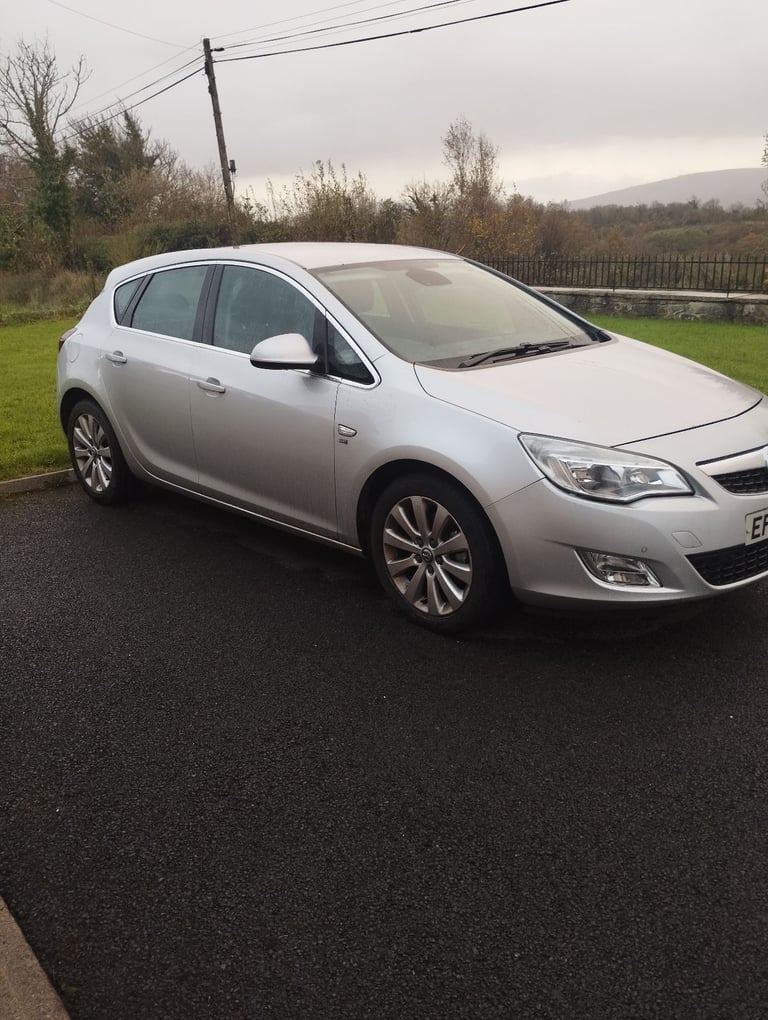 image for Vauxhall, ASTRA, Hatchback, 2011, Manual, 1686 (cc), 5 doors