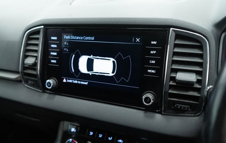 2021 21 SKODA KAROQ 1.5 TSI ACT SE TECHNOLOGY SUV 5DR PETROL MANUAL EURO 6 (S/S)