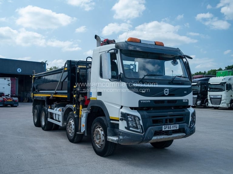 2015 (65) VOLVO FM420 8X4 TIPPER GRAB