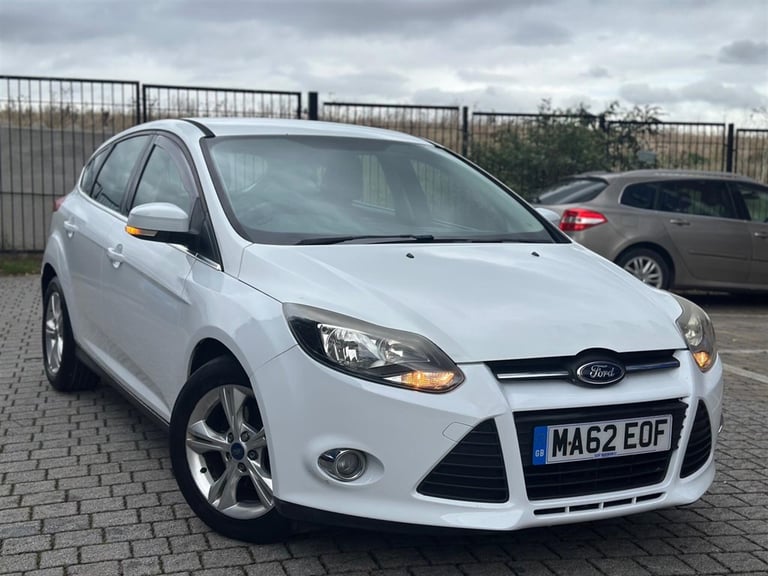 image for 2012 Ford Focus 1.0 EcoBoost Zetec 5dr HATCHBACK PETROL Manual