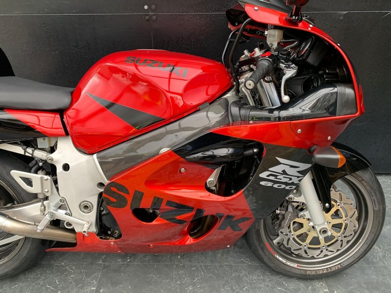 SUZUKI GXSR 600 S-RAD 1999 LOW MILEAGE LOVELY CONDITION