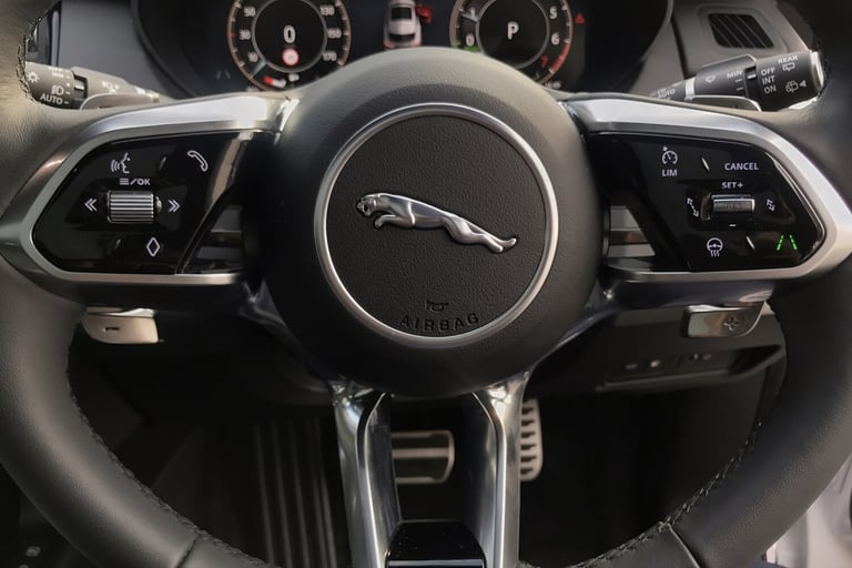 2024 Jaguar E-Pace 1.5 P300e R-Dynamic SE Black 5dr Auto ESTATE PETROL/ELECTRIC Automatic