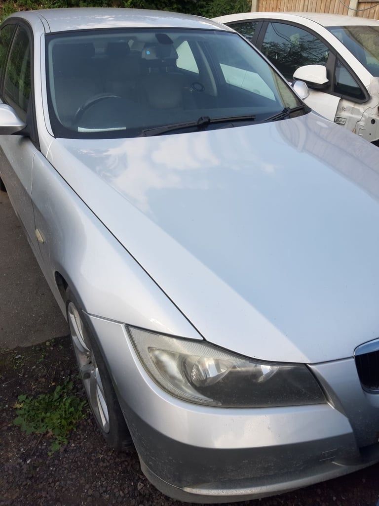 Bmw 2009 e90 318i  petrol for breaking 