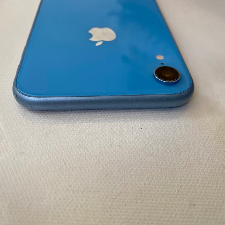 iPhone XR 64gb UNLOCKED 