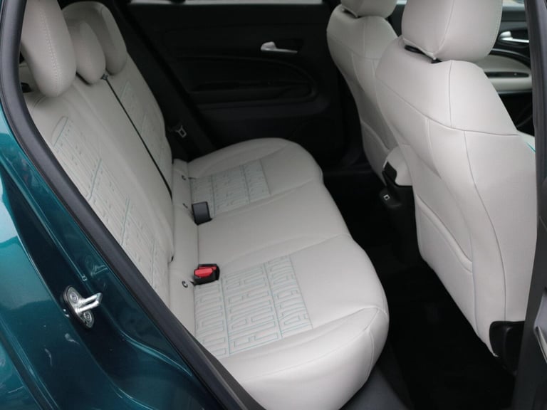 2025 Fiat 600 1.2 Hybrid 48V La Prima 5dr eDCT-6 HATCHBACK PETROL Automatic