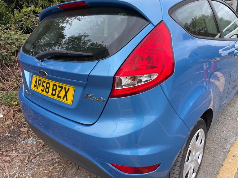 FORD FIESTA 1.2 STYLE+ 58 REG BLUE 3 DOOR MOT FEBRUARY 27TH 2026 SERVICE HISTORY LOW INSURANCE 