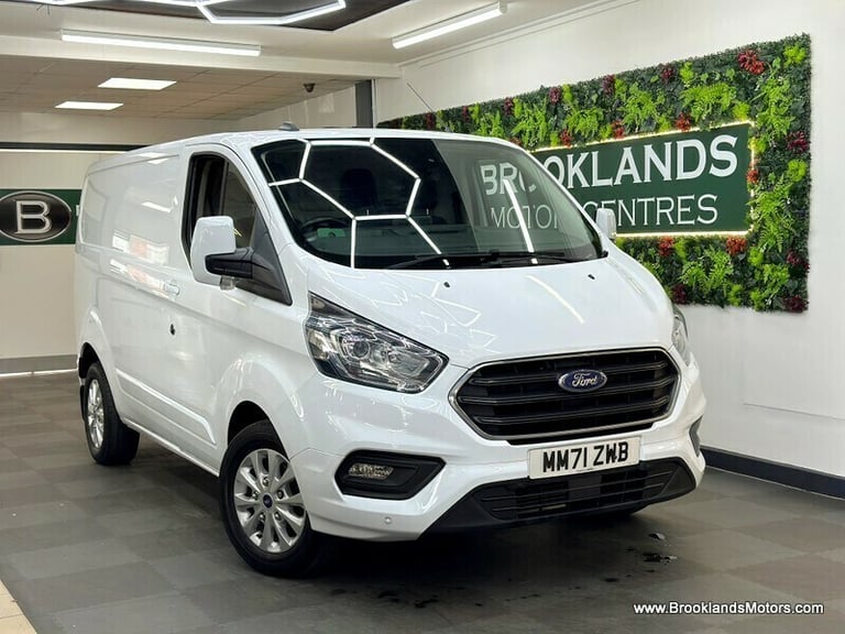 image for Ford Transit Custom 300 LIMITED P/V ECOBLUE [HEATED SEATS &amp; STUNNING EXAMPLE]
