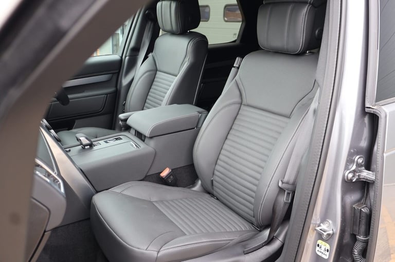 2025 Land Rover Discovery BRAND NEW COMMERCIAL DYNAMIC HSE STYLED BY SEEKER  AND REAR SEAT CONVER...