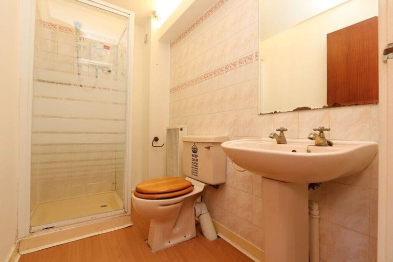 Canary Wharf Double Room Available now 0 deposit available