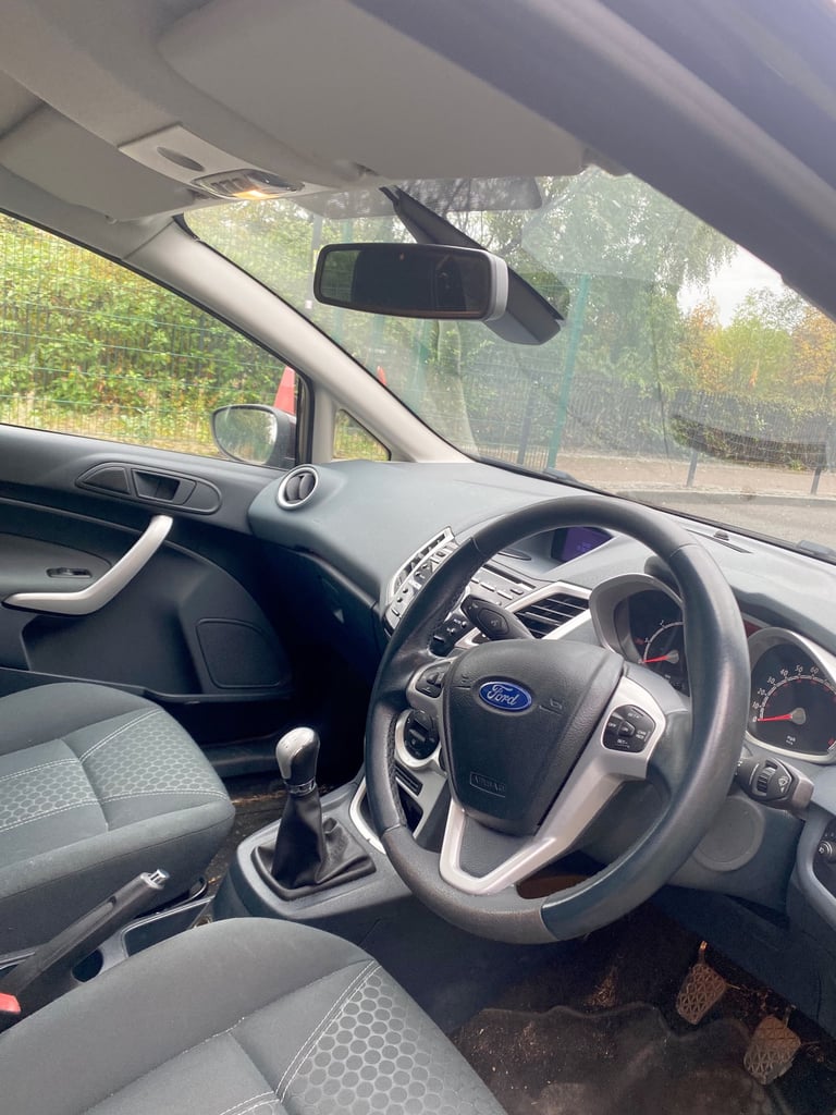 Ford Fiesta Titanium 1.6 (2010) MOT 9 mo, Fully Serviced
