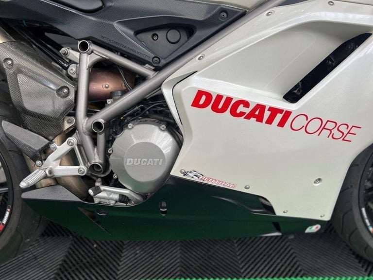 2010 10 DUCATI 848 FINANCE SPECIALISTS APPLY NOW