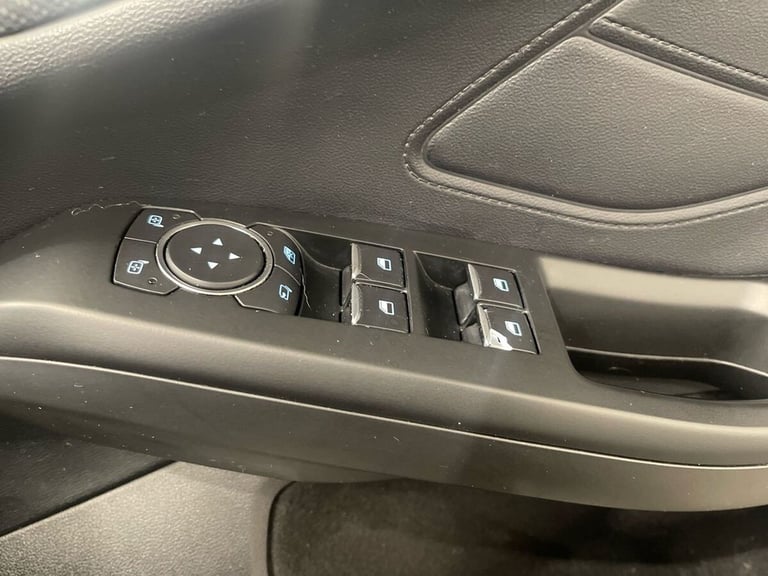 2019 Ford Focus 1.0T EcoBoost ST-Line X Hatchback 5dr Petrol Manual Euro 6 (s/s) (125 ps) Hatchba...