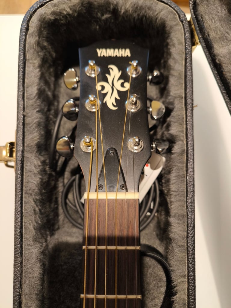 Yamaha Semi-Acoustic guitar