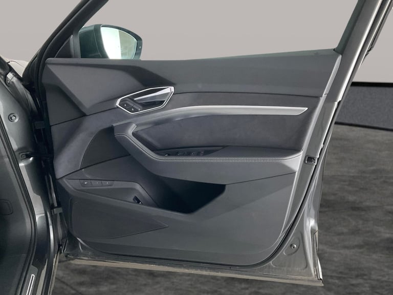 2022 Audi e-tron 55 S line Sportback 5dr Electric Auto quattro 95kWh (11kW Charger) (408 ps) Suv ...