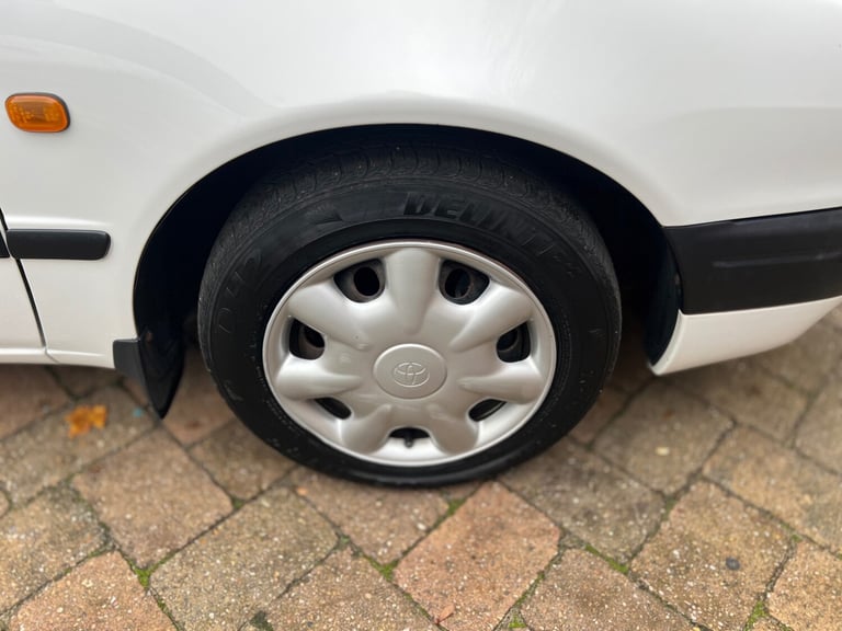 1997 Toyota Corolla 1.3 GS 5dr Auto HATCHBACK Petrol Automatic