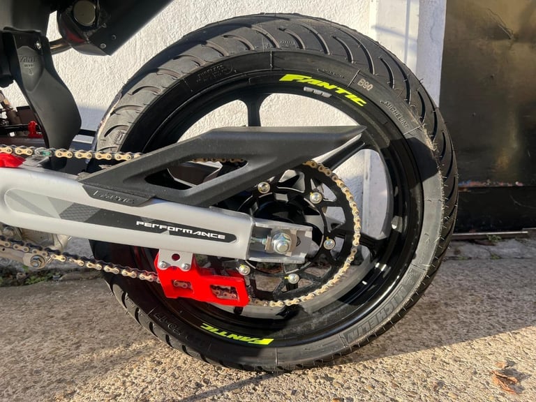 NEW FANTIC XM50 SUPERMOTO 2025 50cc