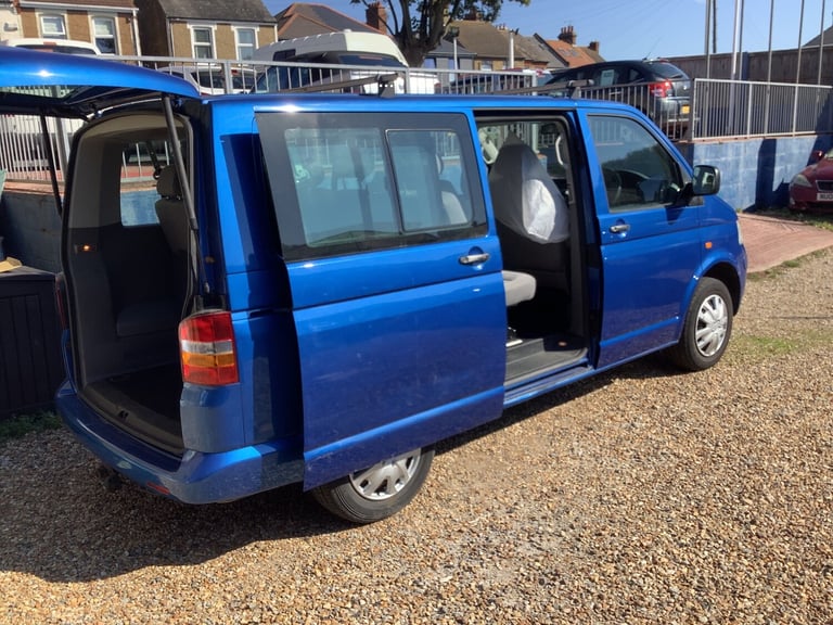 2007 Volkswagen Transporter Shuttle 2.5TDI PD 130PS SE Minibus Tip Auto MPV Diesel Automatic