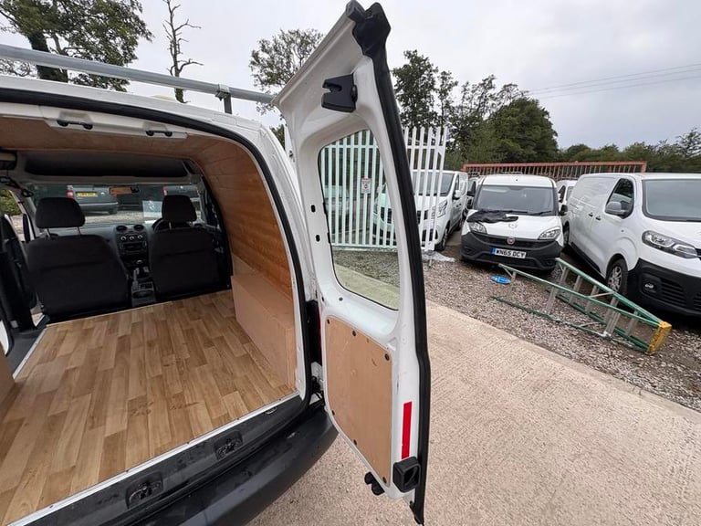 2014 Volkswagen Caddy Caddy C20 TDI BlueMotion Panel Van DIESEL Manual