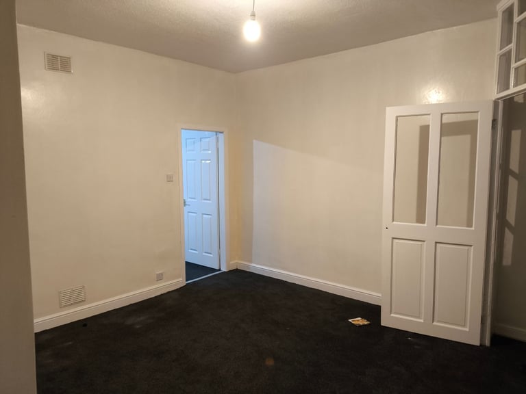 Charming 2-Bedroom Mid-Terrace Home on Tower Street, Heywood – £1000 PCM