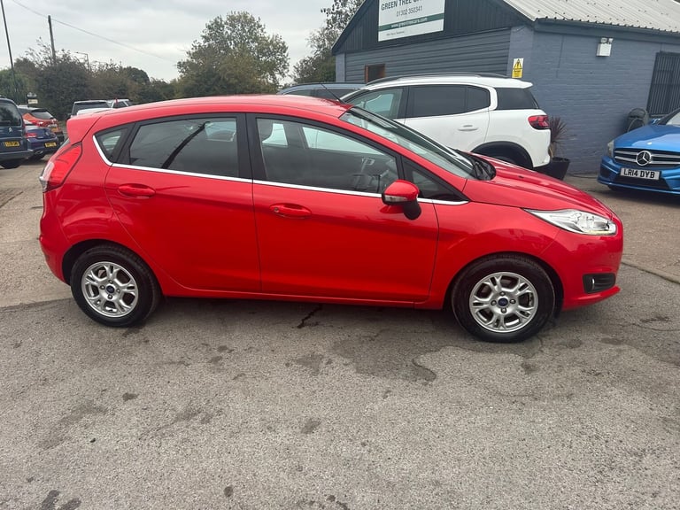2016 Ford Fiesta 1.5 TDCi ECOnetic Zetec Hatchback 5dr Diesel Manual Euro 6 (s/s) (95 ps) Hatchba...