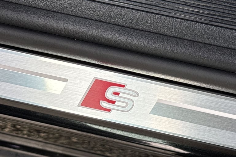 2024 Audi Q4 e-tron Q4 Sportback Black Edition 45 e-tron  210,00 kW SUV Automatic