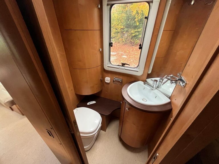 Rapido 997M 4 Berth 4 Belt End Garage Motorhome