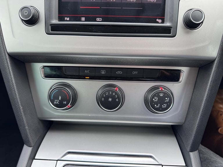 VOLKSWAGEN PASSAT 2.0 TDI BlueMotion Tech SE Business DSG Euro 6 (s/s) 5dr 2015